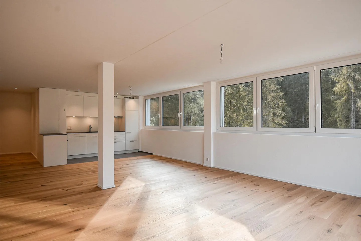 Appartement lumineux de 2,5 pièces au cœur de Küblis - Photo 2 sur 4