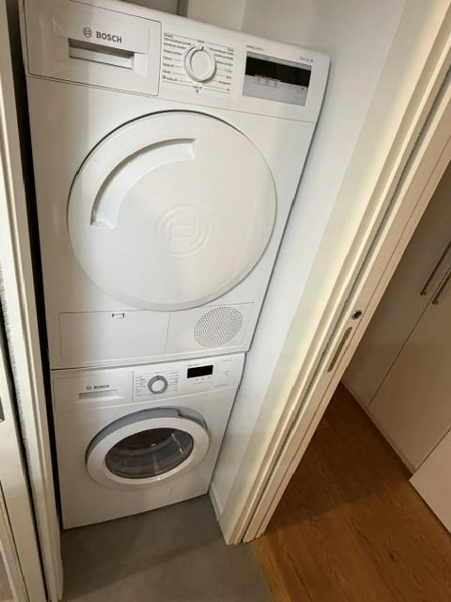 Central, Calme et Confortable – Appartement Exclusif de 2.5 Pièces - Photo 9 sur 18