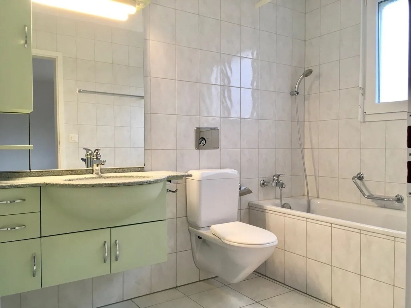 Appartement moderne de 5,5 pièces - idéal pour les familles - Photo 4 sur 8