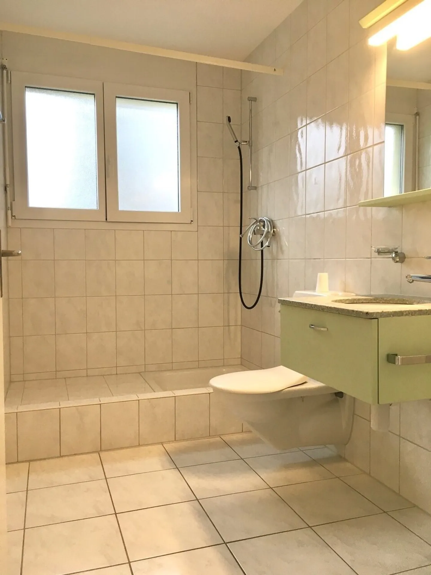 Appartement moderne de 5,5 pièces - idéal pour les familles - Photo 5 sur 8