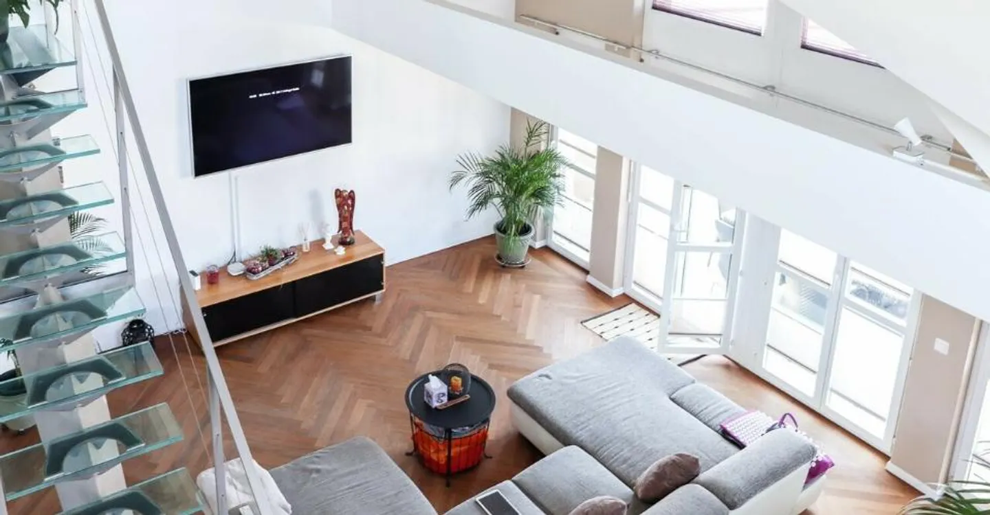 Luxury Apartment in Kirchberg - Photo 2 of 7