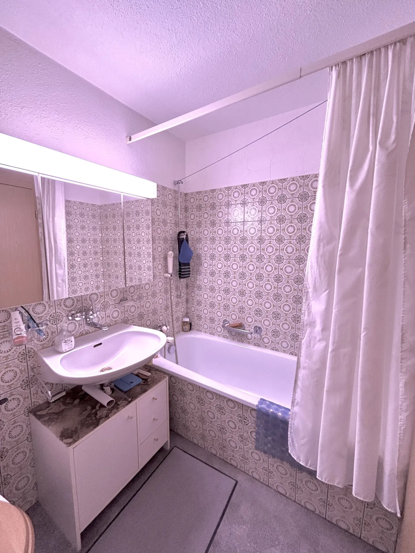 Appartement de 3,5 pièces à rénover au 11ème étage à Dietikon - Photo 8 sur 11