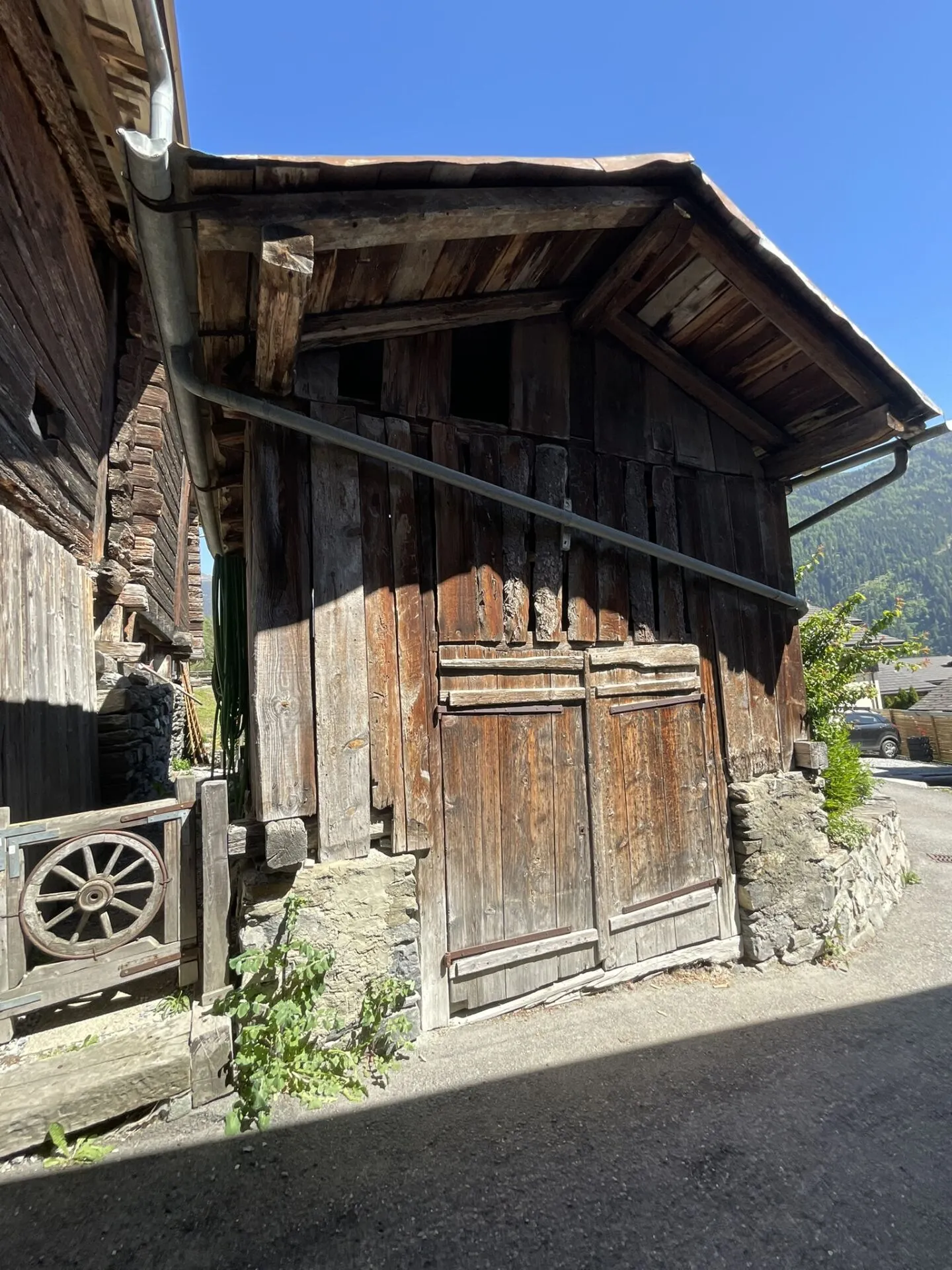 Apartment and land for sale in the village of Vollèges - Photo 21 of 26