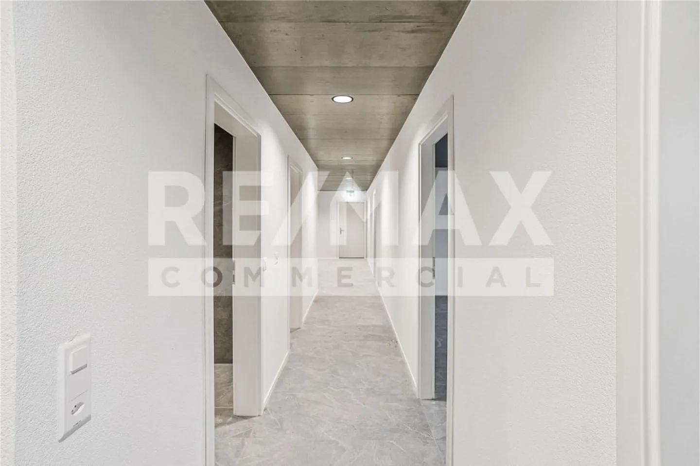 Functional Office Space in Morat - Photo 3 of 10