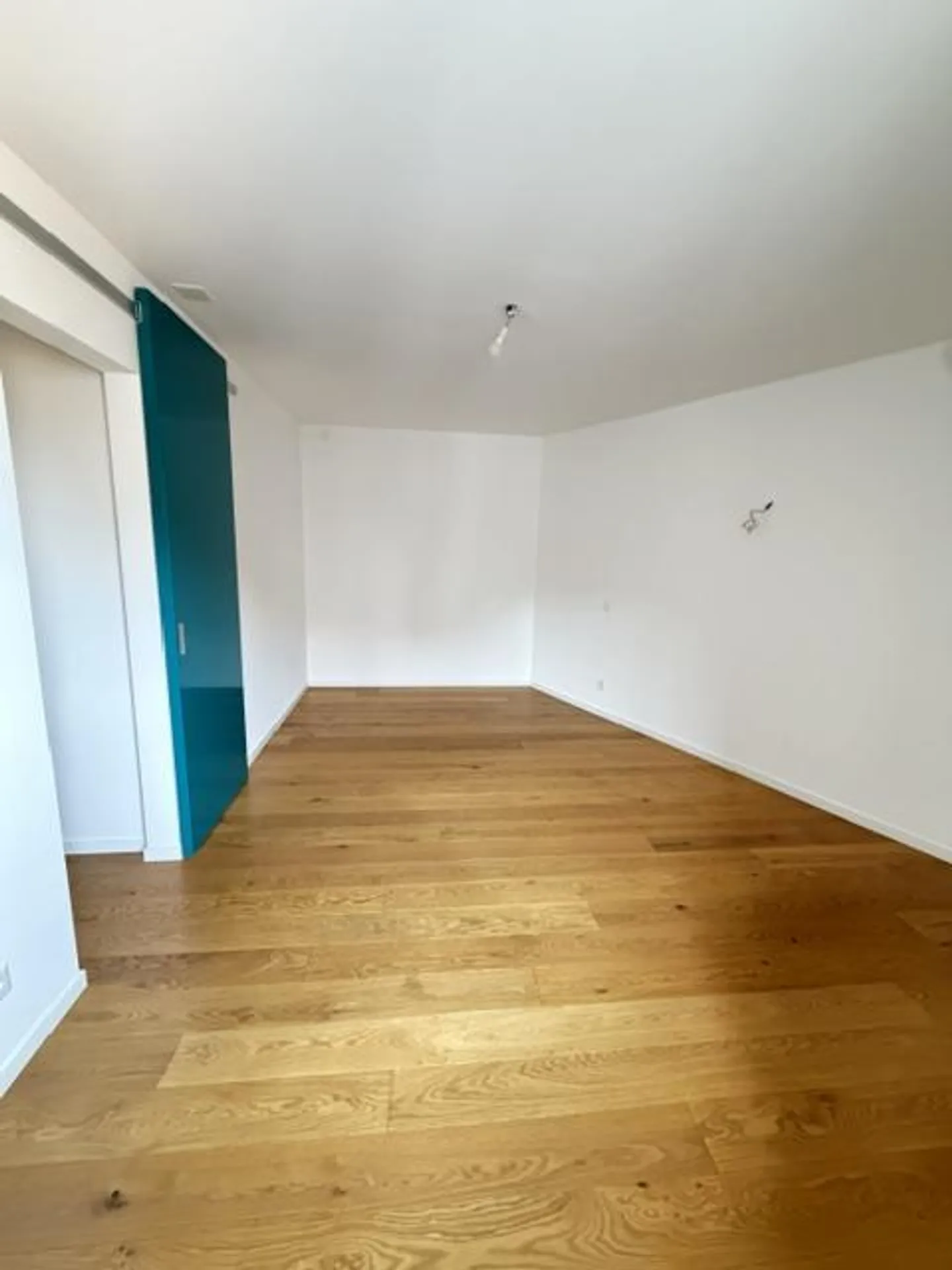 Central, Calme et Confortable – Appartement Exclusif de 2.5 Pièces - Photo 16 sur 18