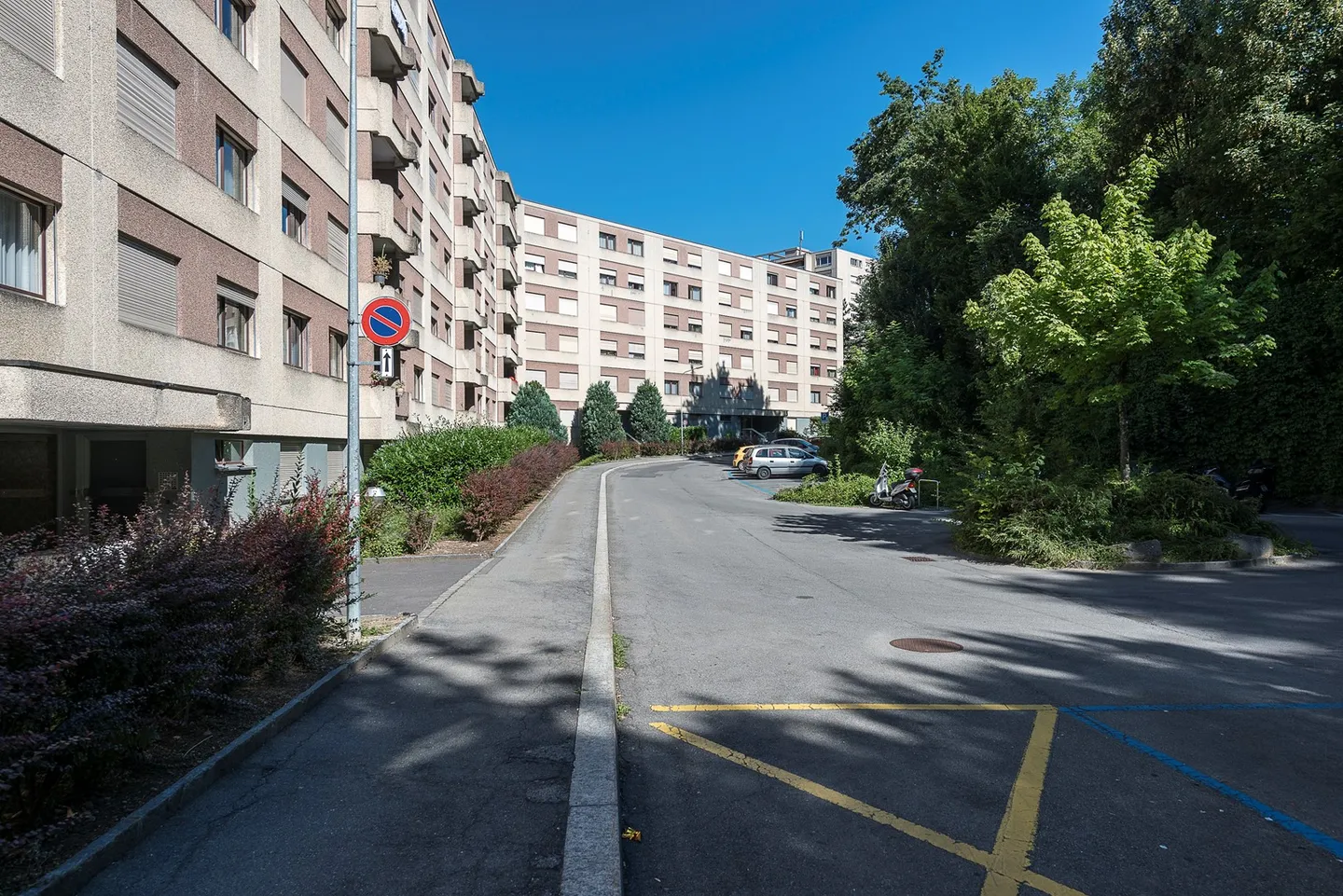 Place de parking couverte à louer - Photo 2 sur 2