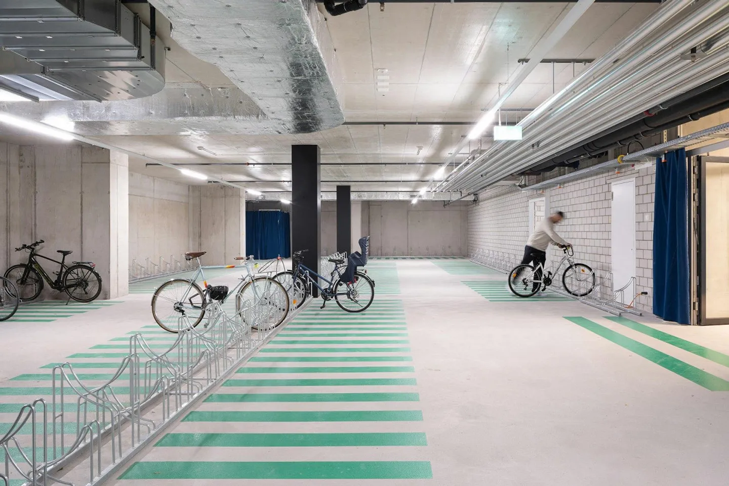 ALBA HAUS - 720 m² Modern Office Space for Hybrid Teams & Innovative Companies - Photo 10 of 10