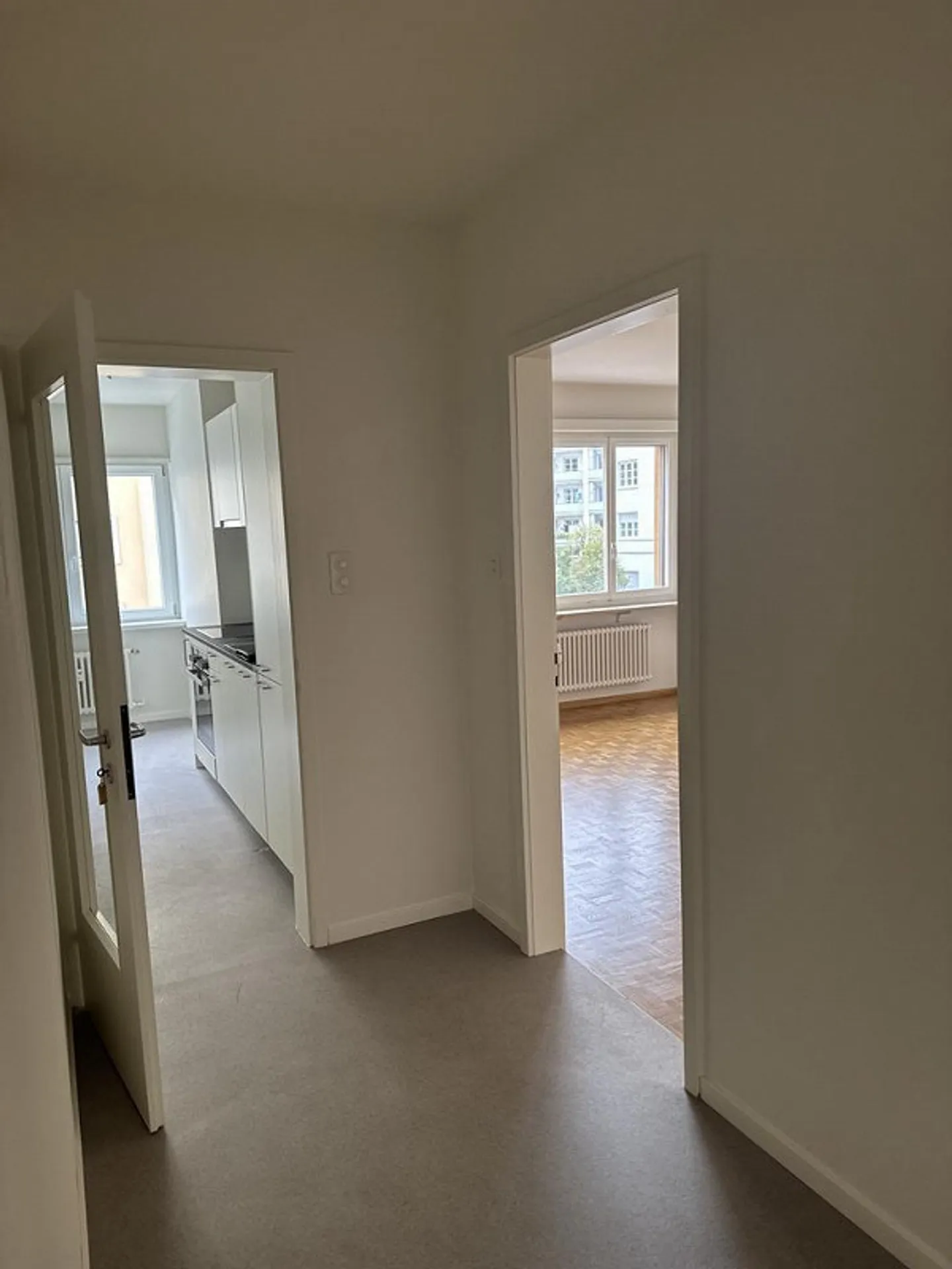 Appartamento accogliente con 3 stanze vicino a Burgfelderplatz - Foto 5 di 10