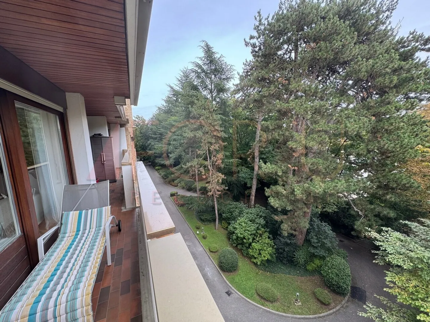 Stupendo appartamento di 4 stanze con terrazza e piscina a Cologny - Foto 11 di 13
