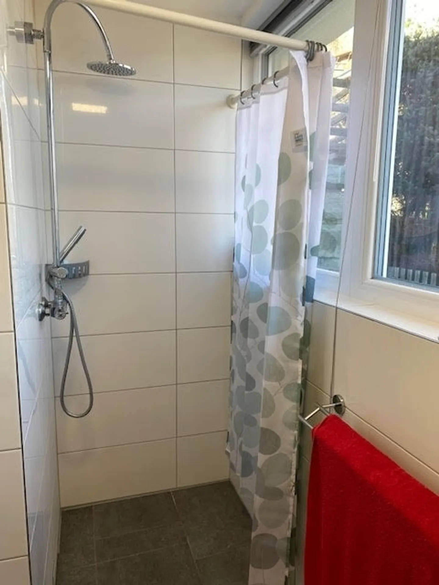 Bright Living Joy with a View - 4.5-Room Apartment in Malix, GR - Photo 6 of 12