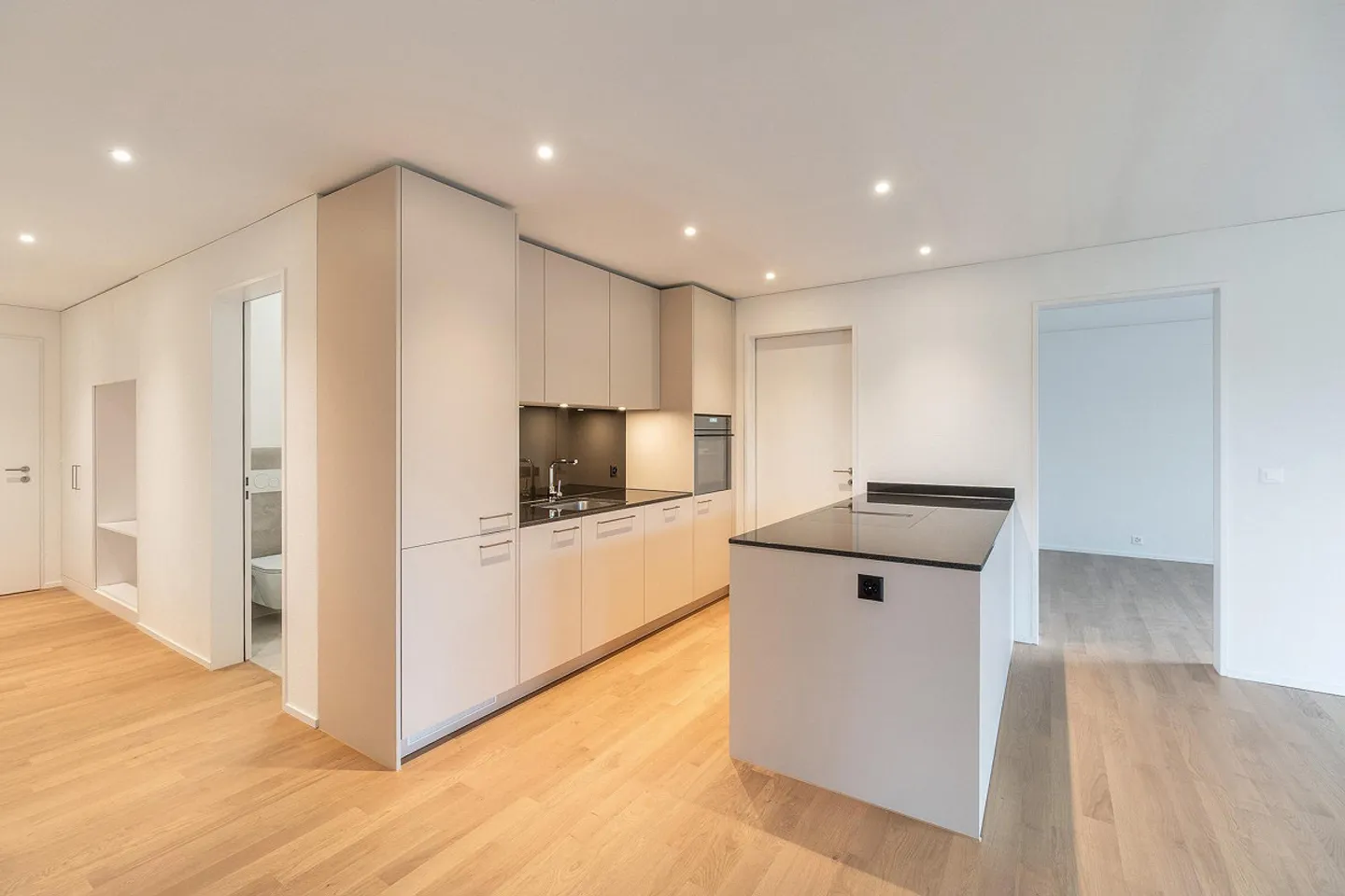First occupancy in stylish penthouse apartment - mattenpark.ch - Photo 1 of 10