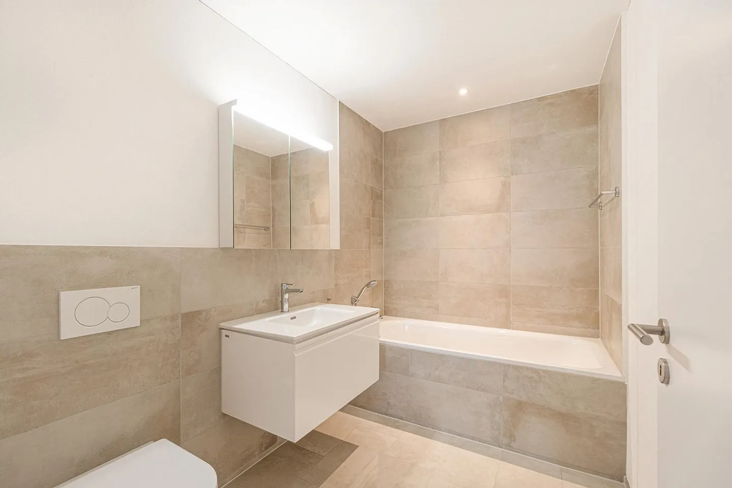 First occupancy in stylish penthouse apartment - mattenpark.ch - Photo 3 of 10