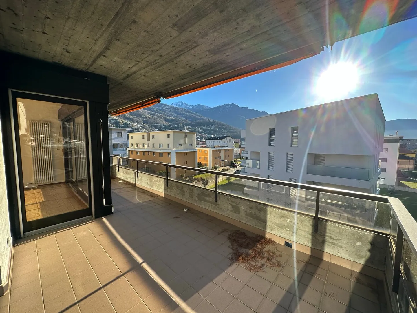 3.5 Room Apartment - Photo 8 of 12