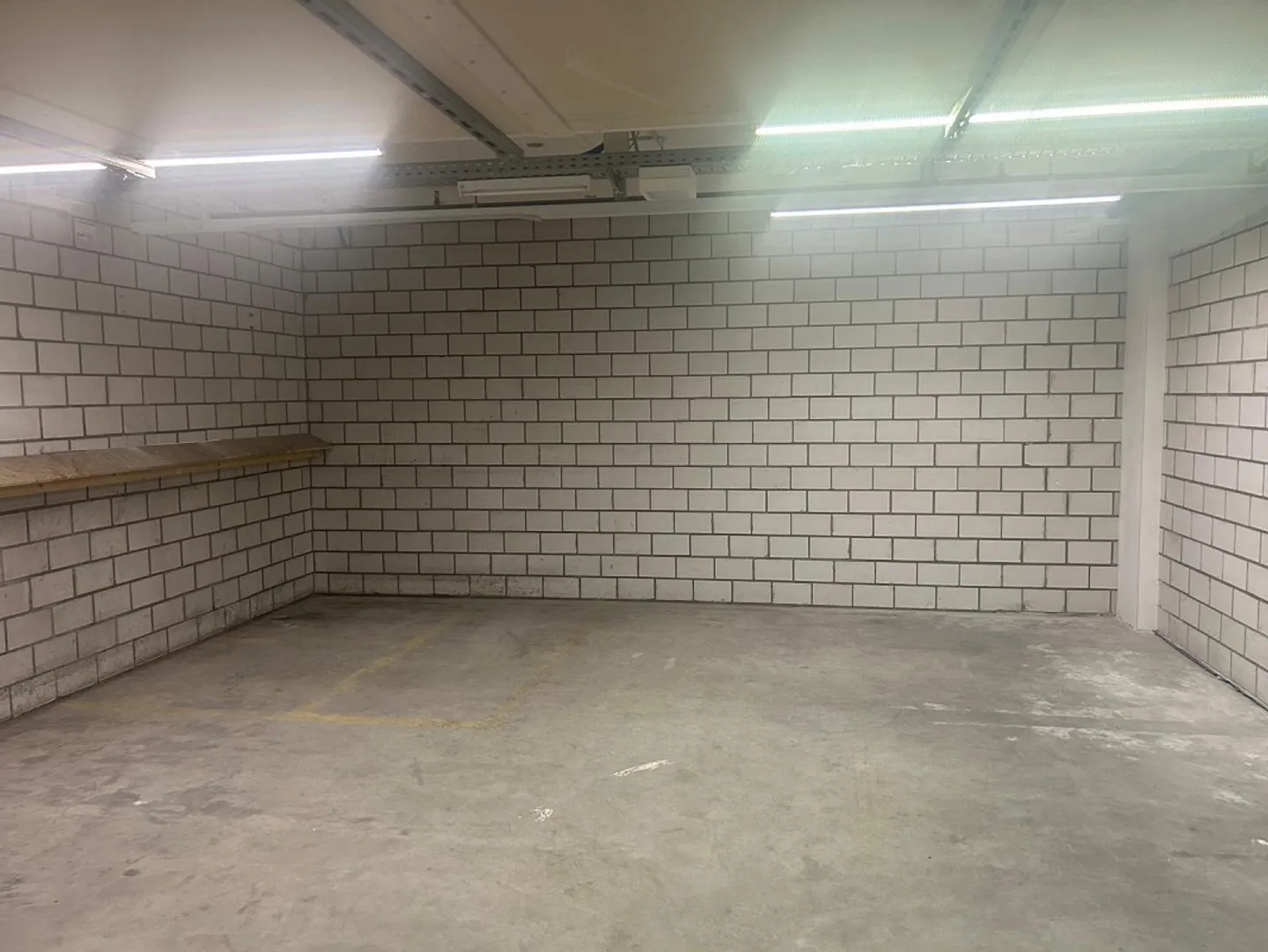 Espace de stockage au centre-ville ! - Photo 3 sur 3