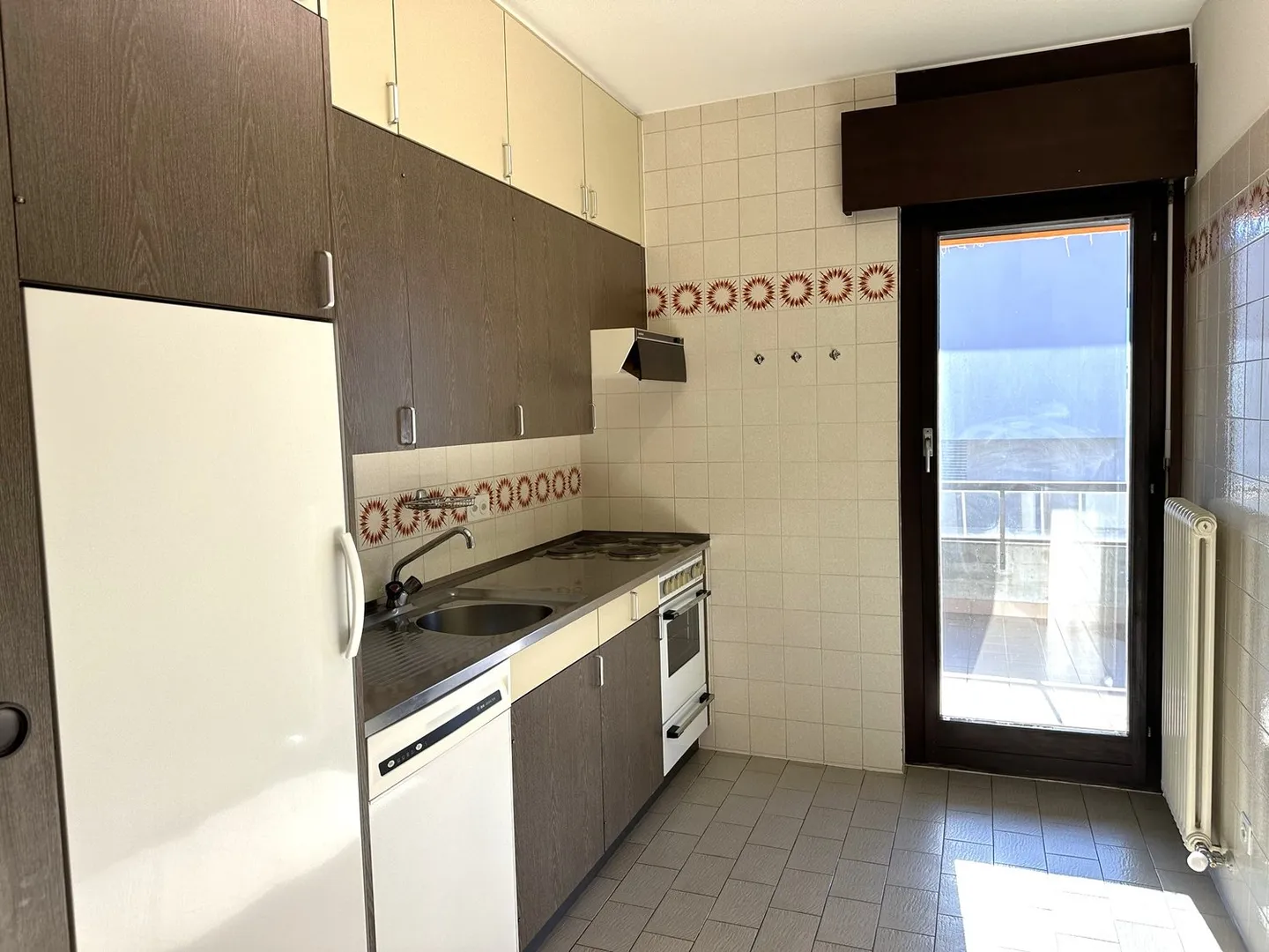 3.5 Room Apartment - Photo 6 of 12