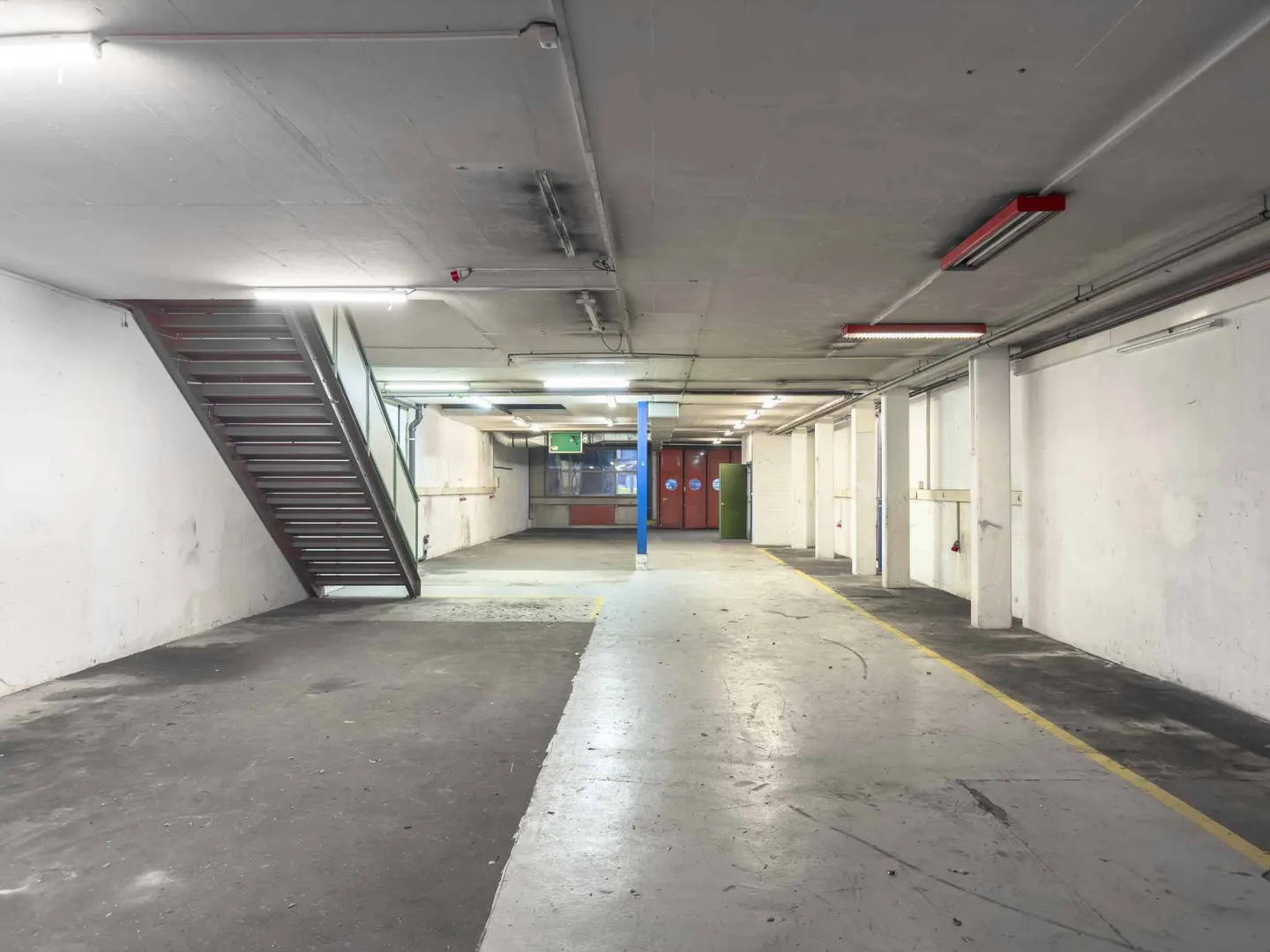 Edificio ad uso misto in affitto - Foto 3 di 11
