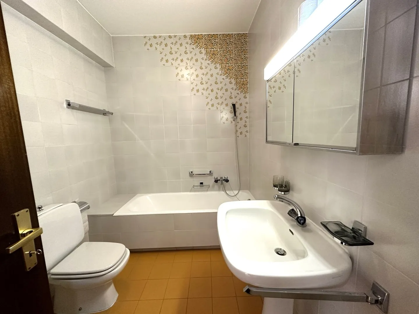 3.5 Room Apartment - Photo 11 of 12