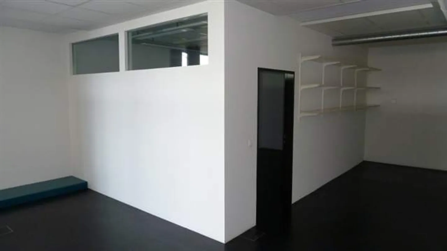 Espace de bureau agrandi - emménagez et commencez - Photo 6 sur 11
