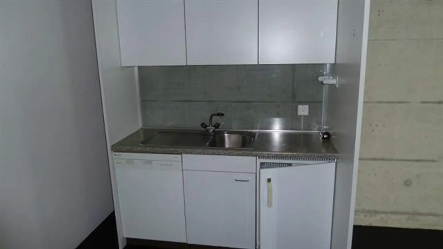 Espace de bureau agrandi - emménagez et commencez - Photo 7 sur 11