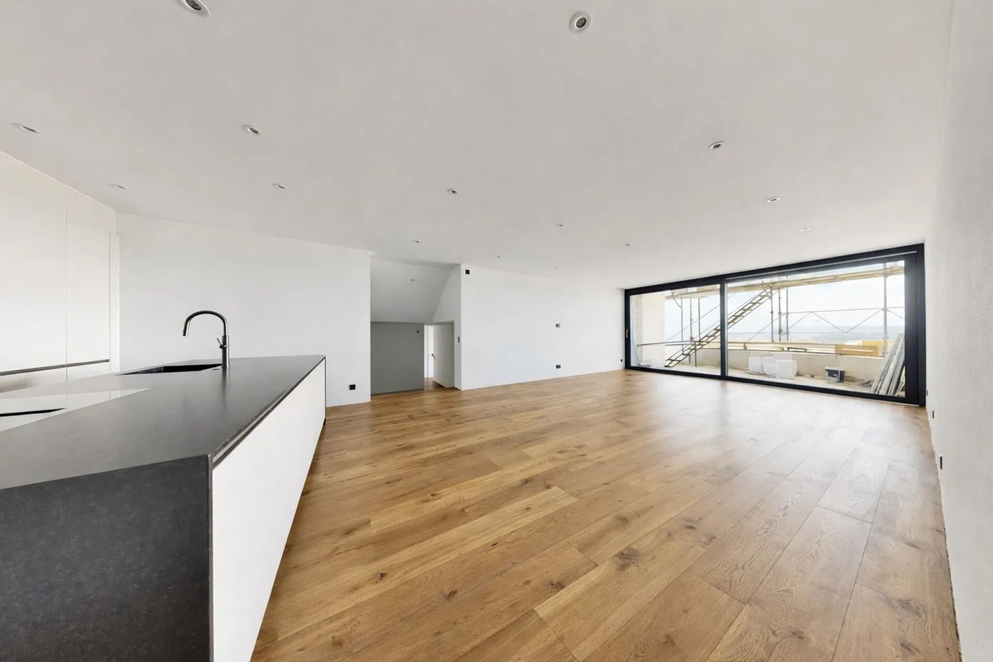 Appartamento di alta qualità con 5,5 stanze e vista panoramica - Foto 2 di 8