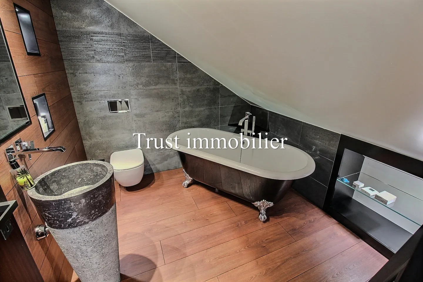 Duplex for sale - Photo 8 of 15