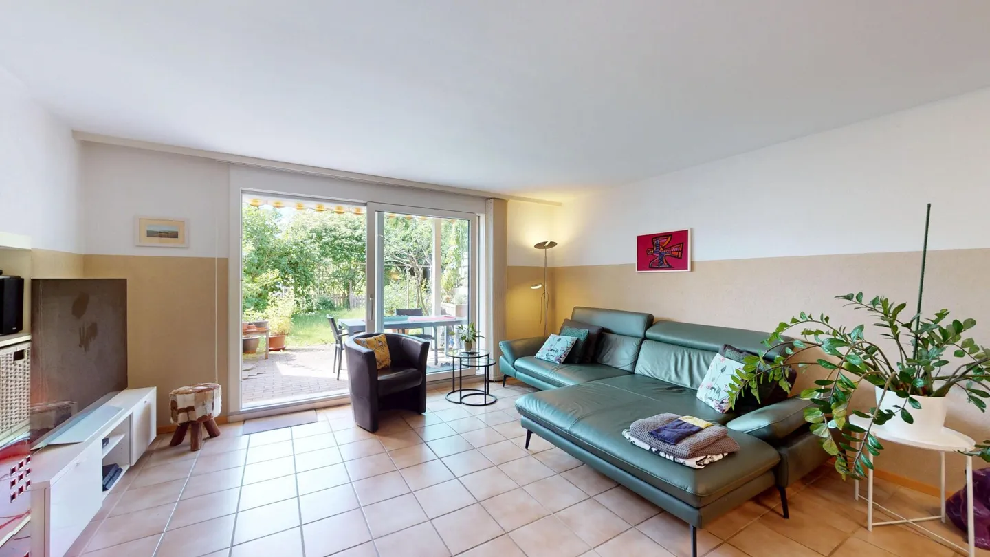 Geräumiges Reihenhaus in ruhiger Lage - Foto 1 von 9