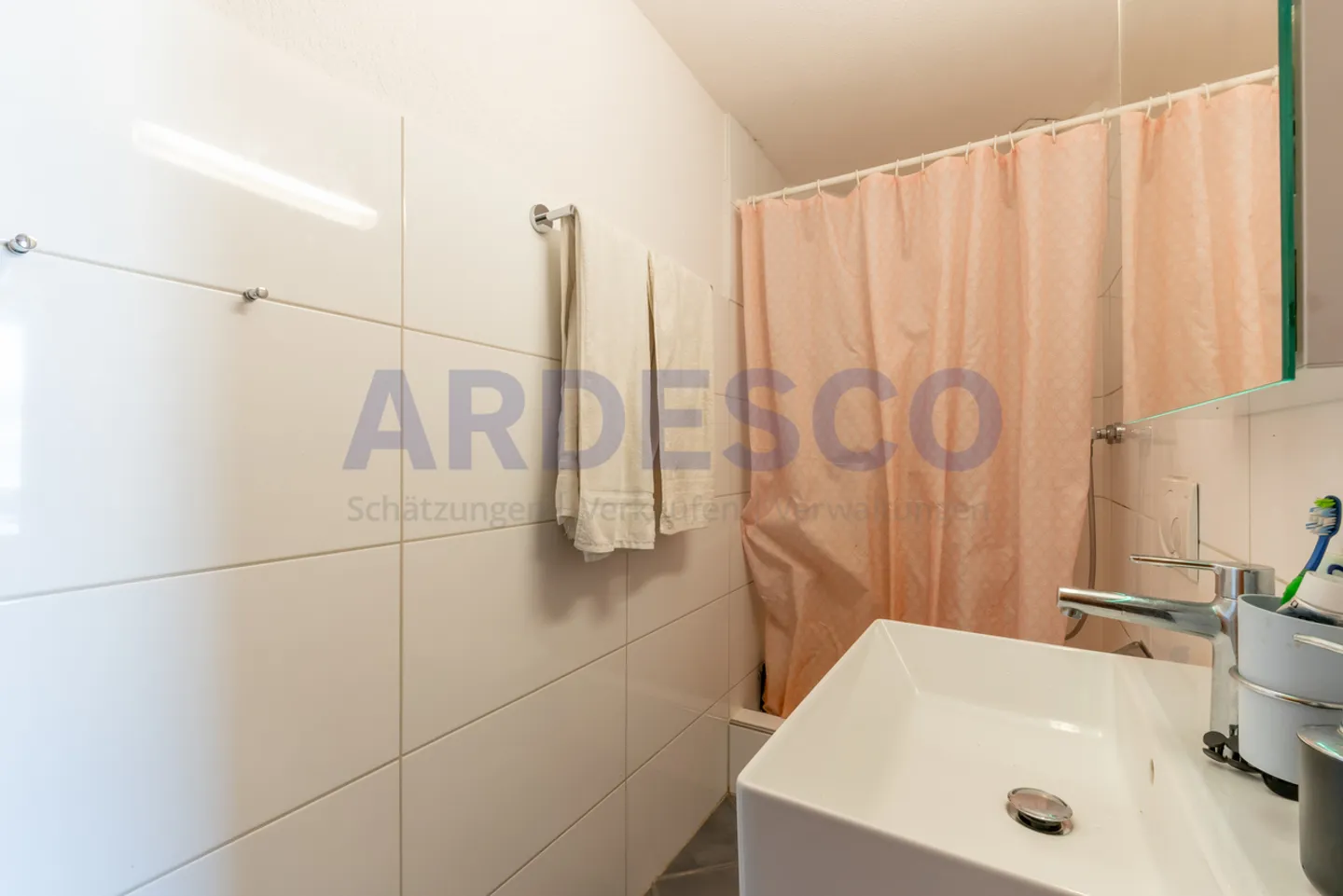 Kapital, das mehr schafft - Photo 15 sur 43