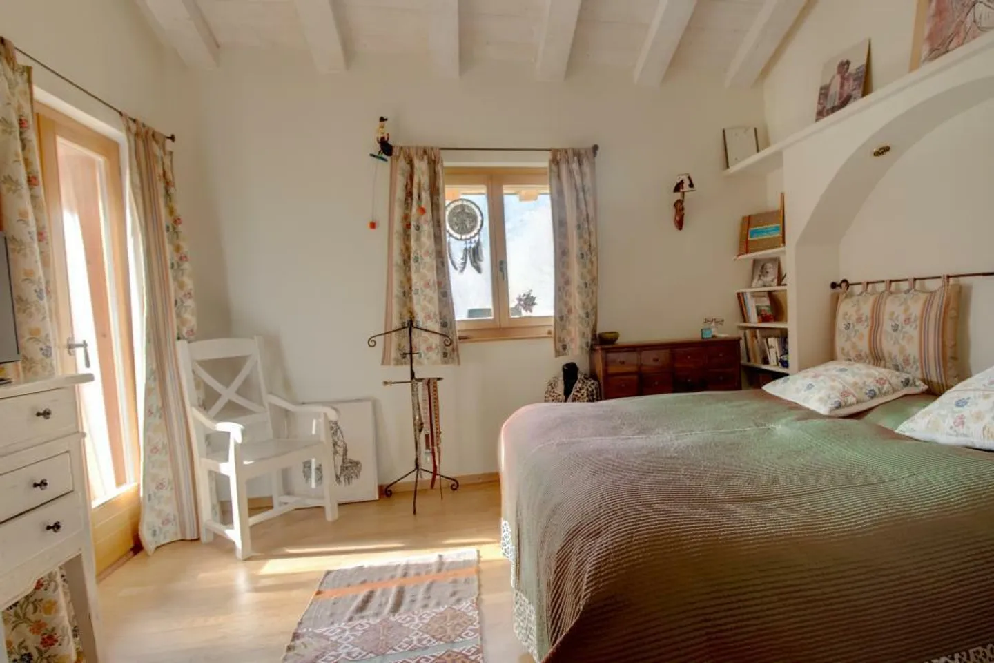 RARE ITEM! Family house in a quiet and sunny location - Photo 3 of 8