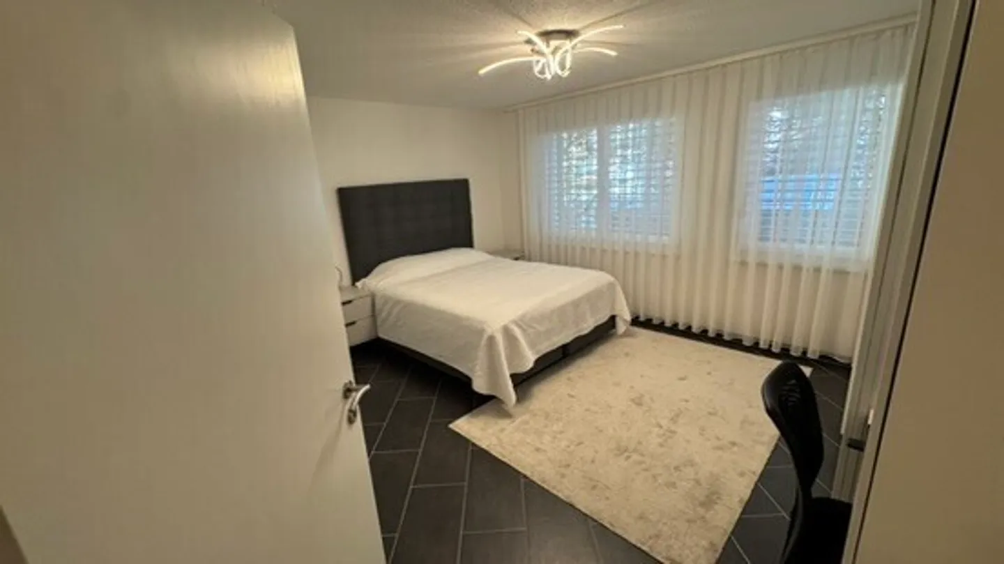 Magnifico appartamento luminoso con giardino - Foto 5 di 9