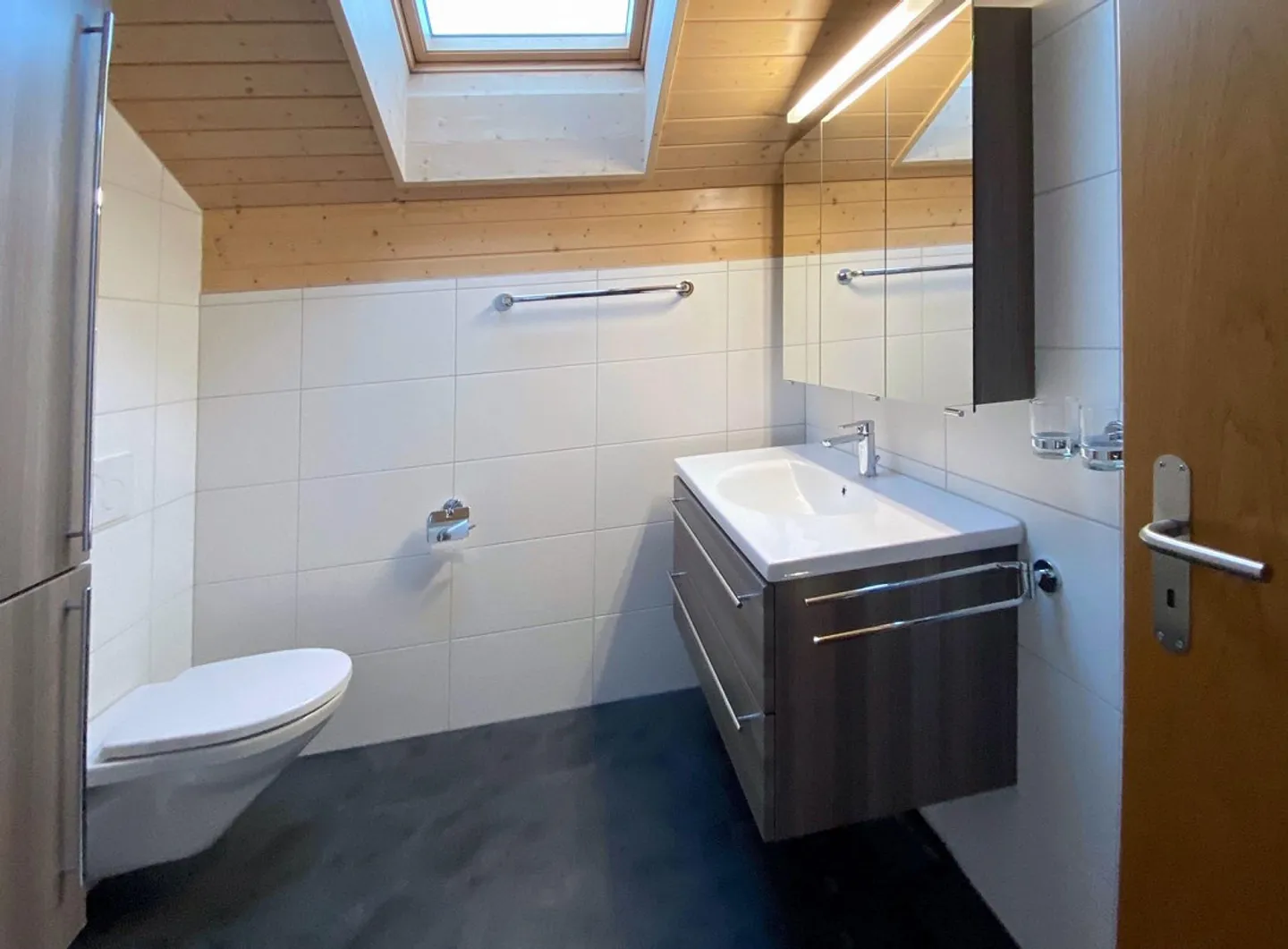 2.5 Zimmer Dachwohnung - Foto 2 von 12