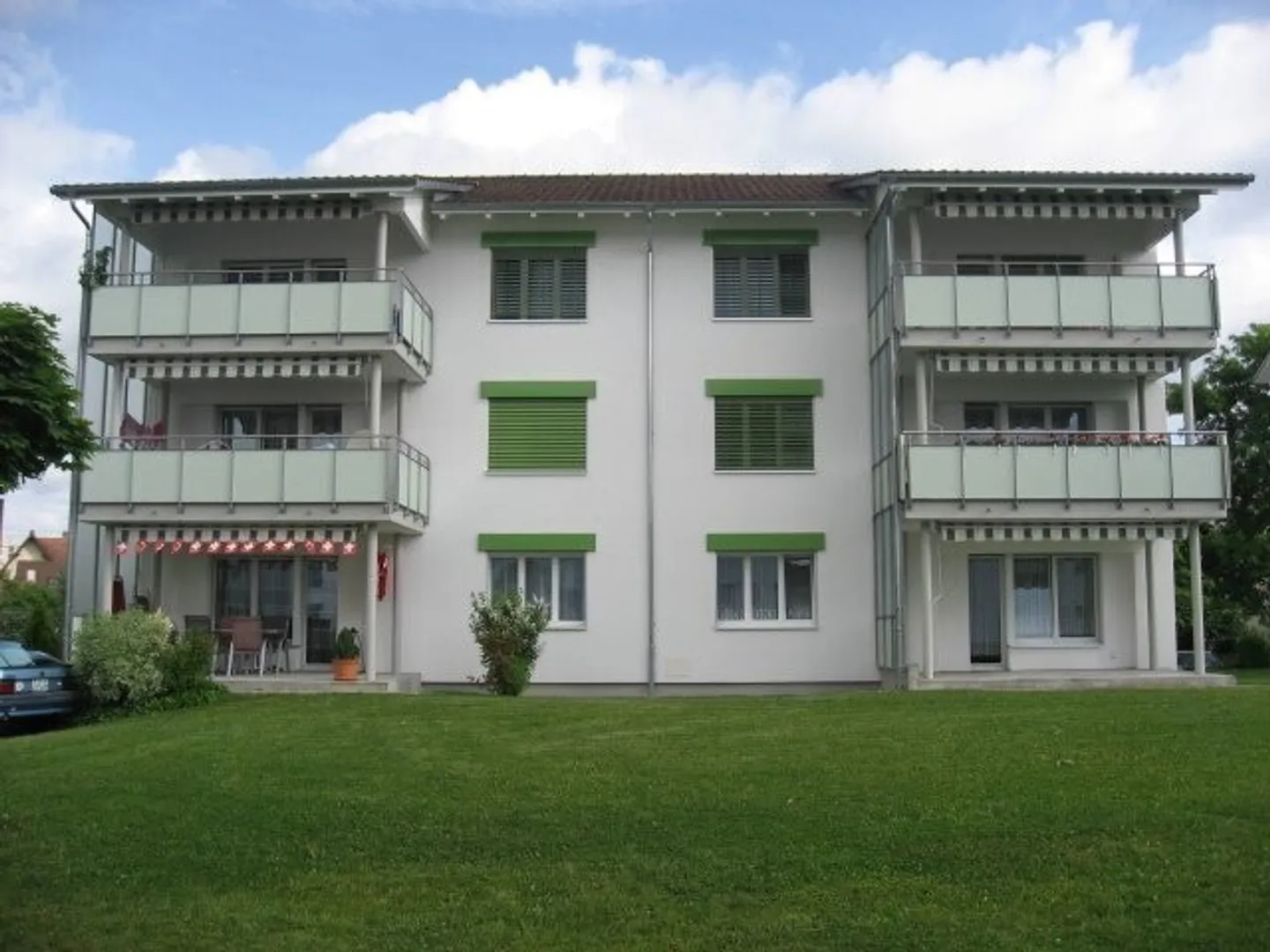 La tua nuova casa a Windisch con un angolo giardino soleggiato - Foto 1 di 8
