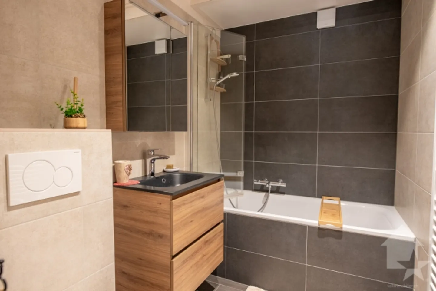 «Superbe duplex de 6 pièces au calme et complètement rénové» - Photo 7 sur 13