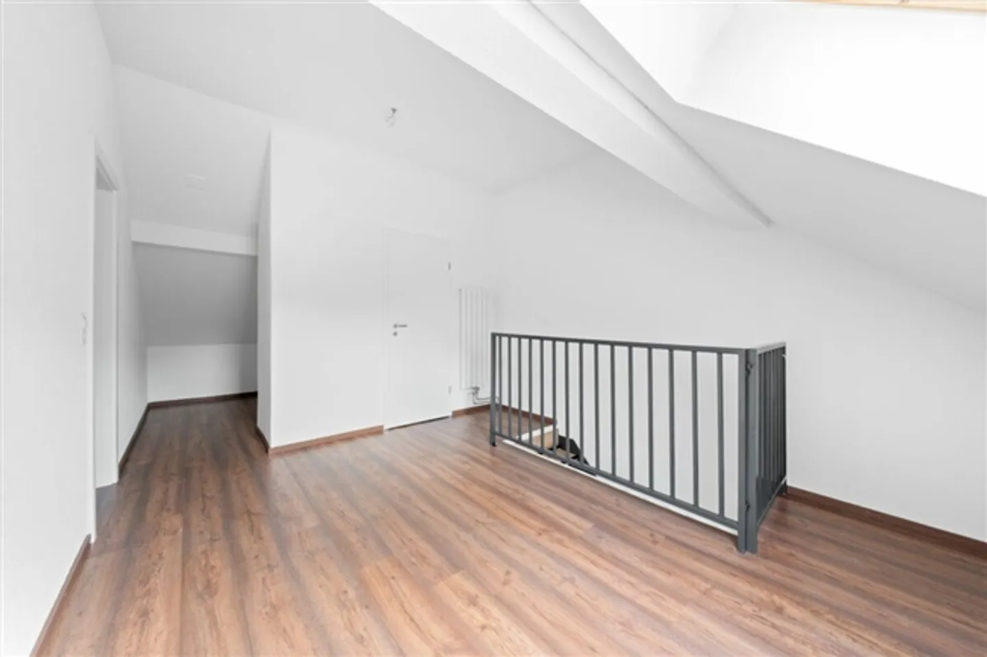 Tout est prêt, il ne reste plus qu'à emménager. - Photo 10 sur 14