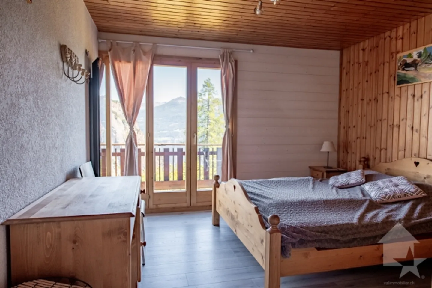 «Superbe duplex de 6 pièces au calme et complètement rénové» - Photo 8 sur 13