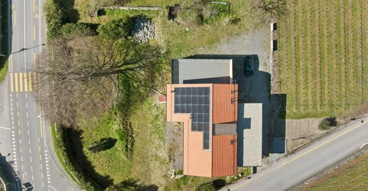 Bella villa individuale parzialmente ristrutturata - Foto 2 di 7