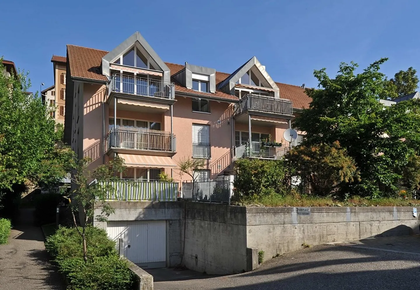 Posto auto a Bözingen - Foto 1 di 1