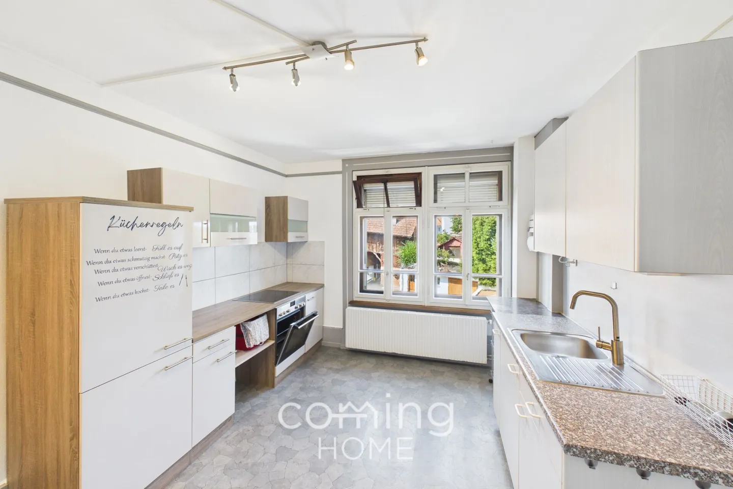 Appartamento 4.5 stanze ben curato con giardino e veranda a Thörigen - Foto 3 di 13