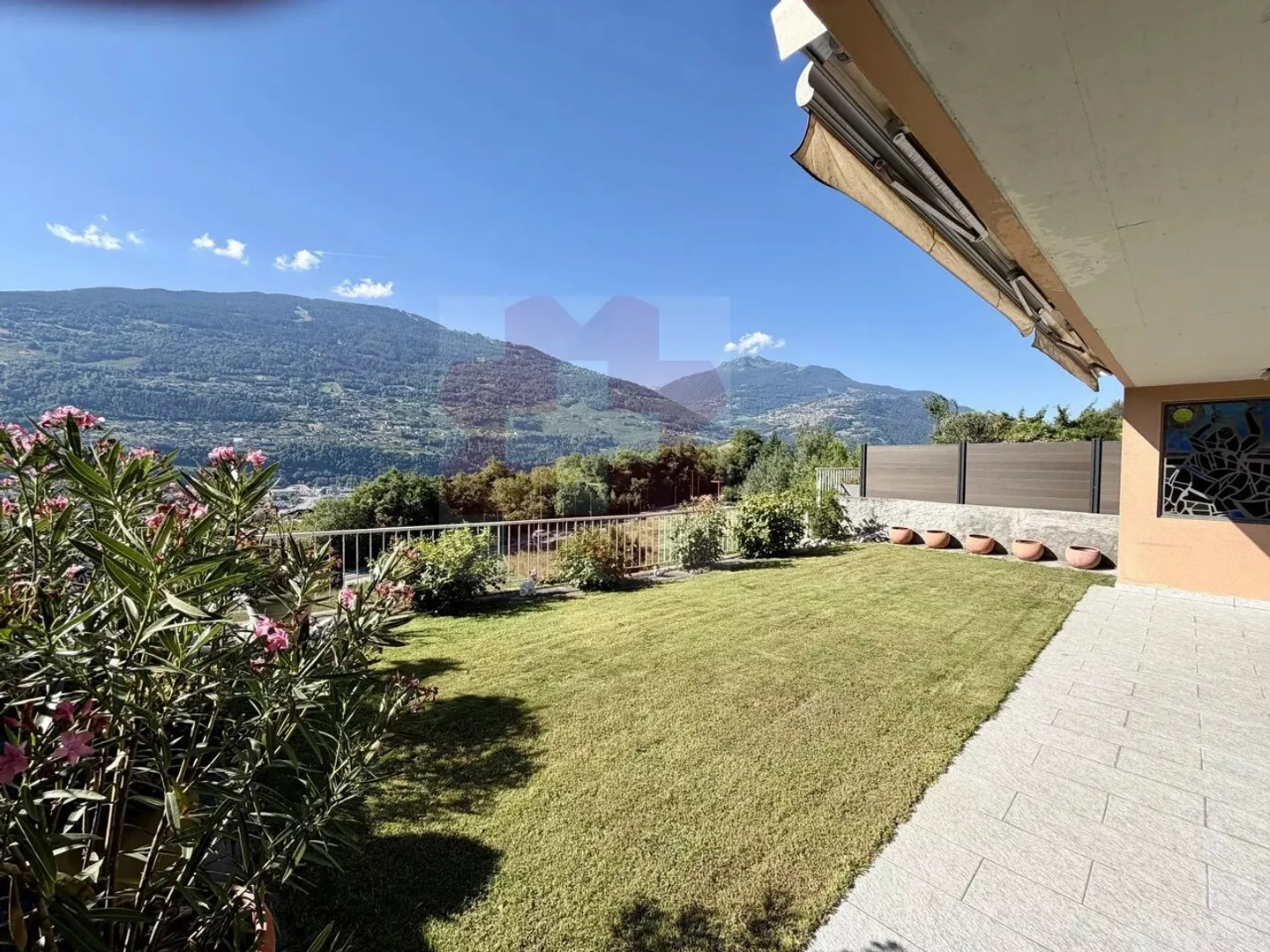 Maison familiale avec vue panoramique et potentiel de rénovation exceptionnel ? Gravelone, Sion - Photo 6 sur 13
