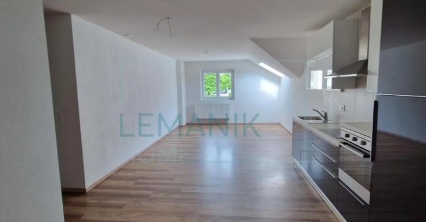 Wunderschöne 4,5-Zimmer-Wohnung vollständig renoviert - Foto 1 von 3
