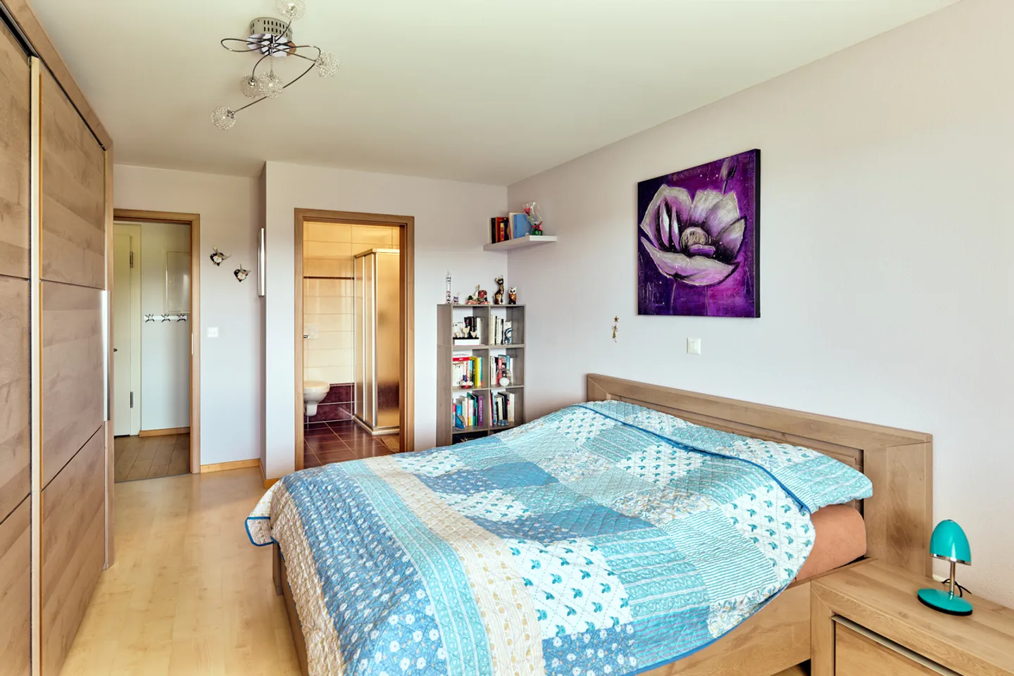 4.5-room apartment close to many amenities - Photo 2 of 8