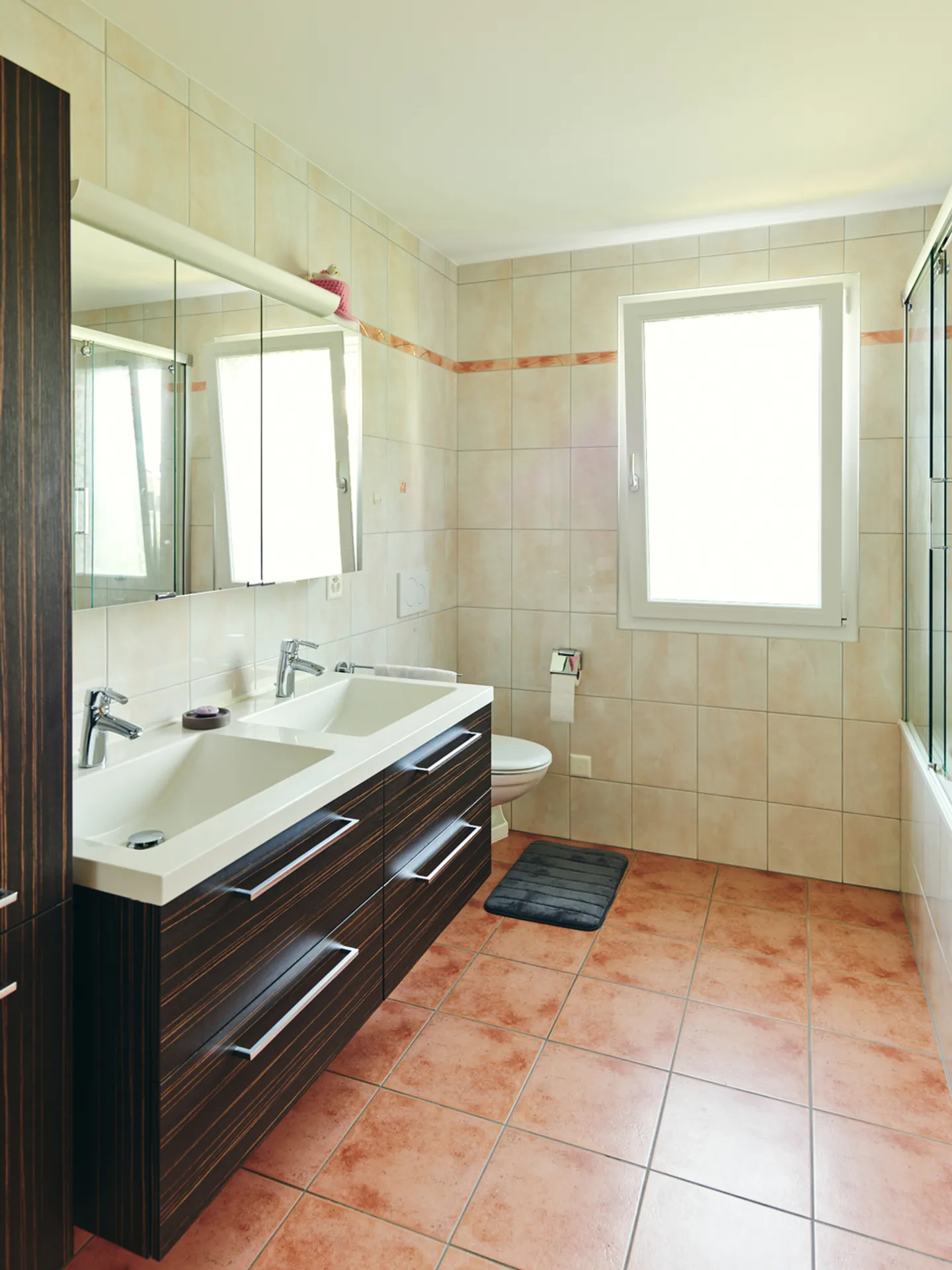 4.5-room apartment close to many amenities - Photo 4 of 8