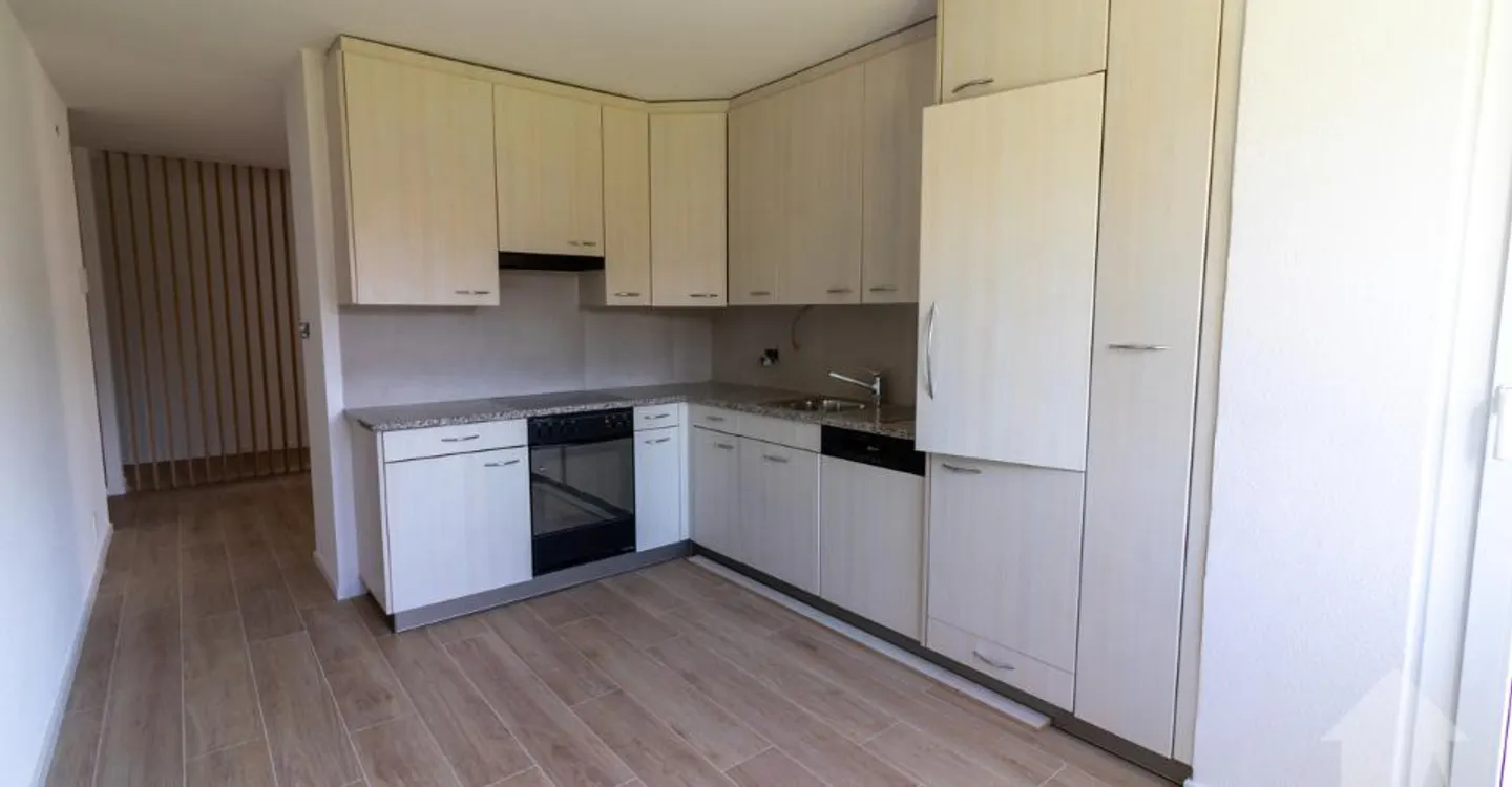 Stylish 3.5-Room Apartment - Photo 1 of 10