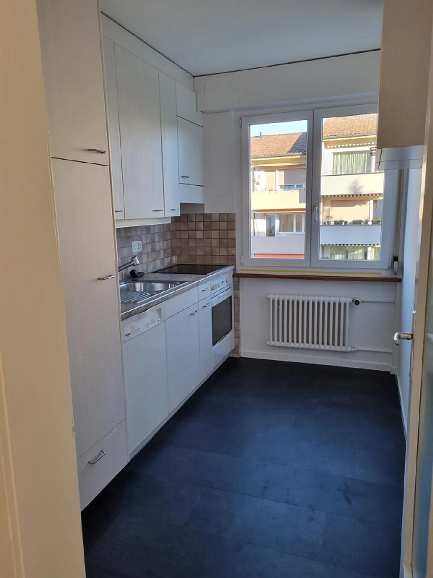 Sonnige 3-Zimmer-Wohnung - Foto 2 von 9