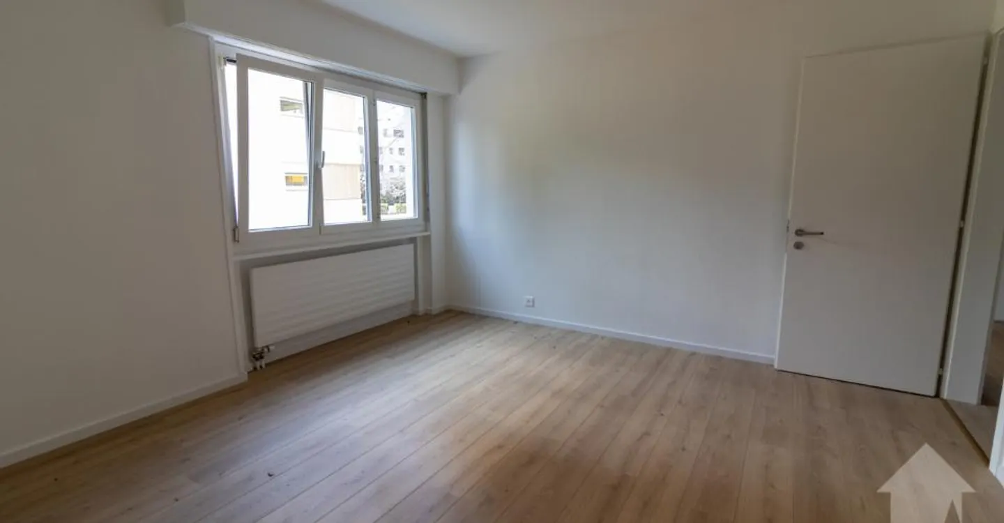Stylish 3.5-Room Apartment - Photo 5 of 10
