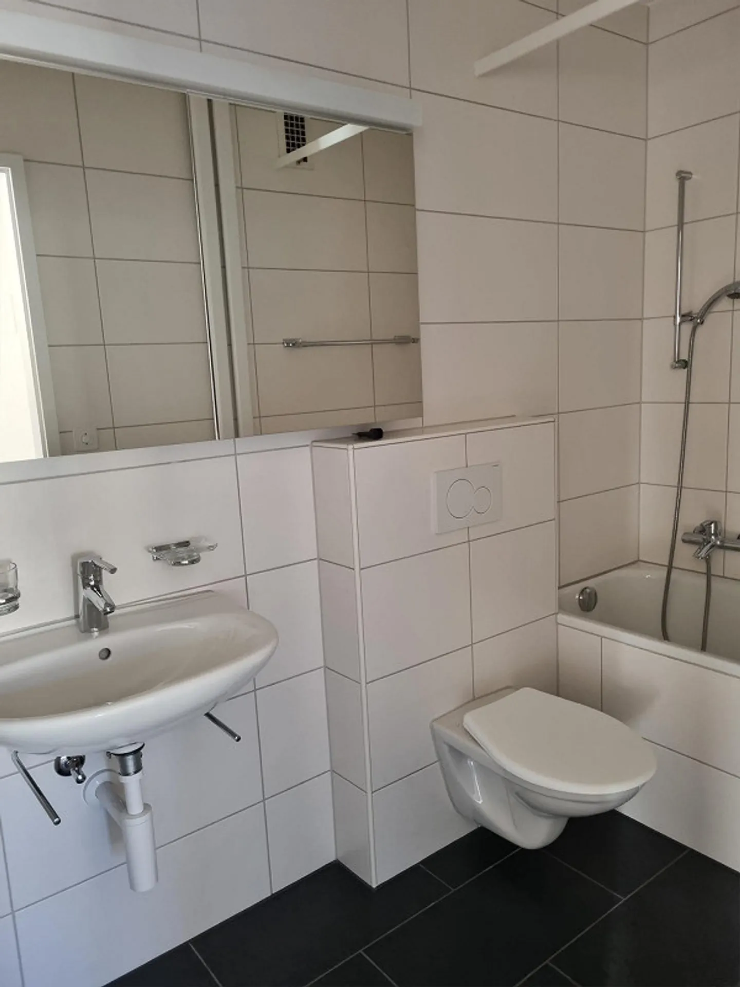 Sonnige 3-Zimmer-Wohnung - Foto 3 von 9