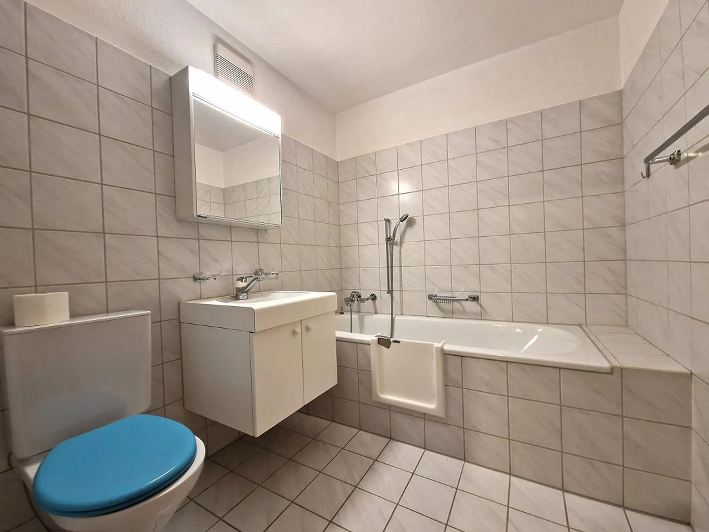 Appartement sous les combles de 2,5 pièces à Kleinandelfingen - Photo 4 sur 5