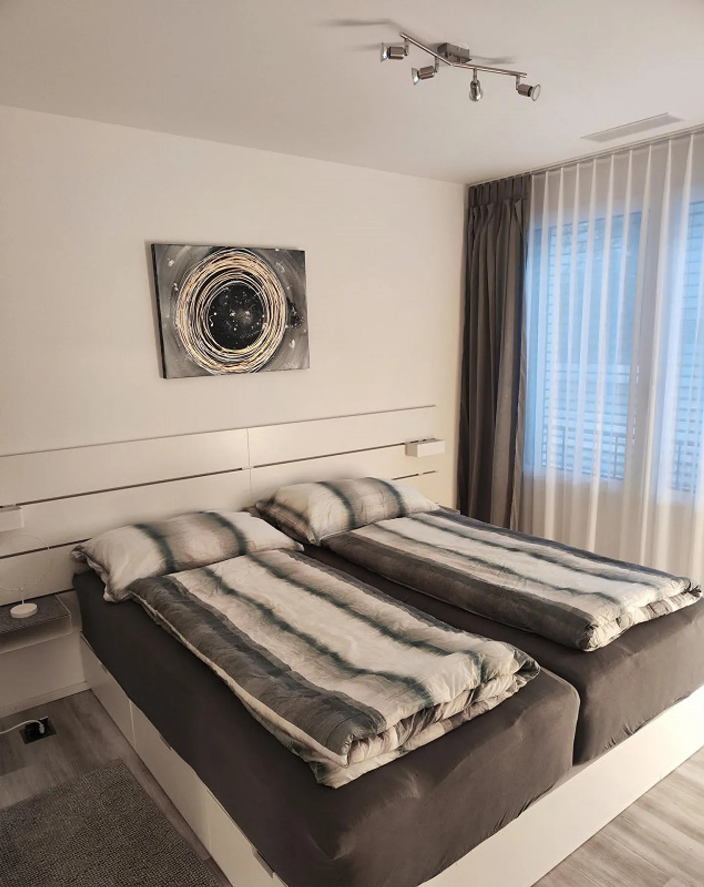 Exklusive 2.5-Zimmer-Wohnung (HP) gegenüber dem Zwinglihaus (möbliert) - Foto 19 von 21