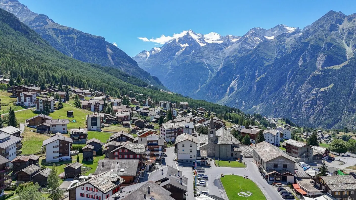 Living, Renting, Profiting: Versatile Residential and Investment Property with Panoramic View - Photo 20 of 20