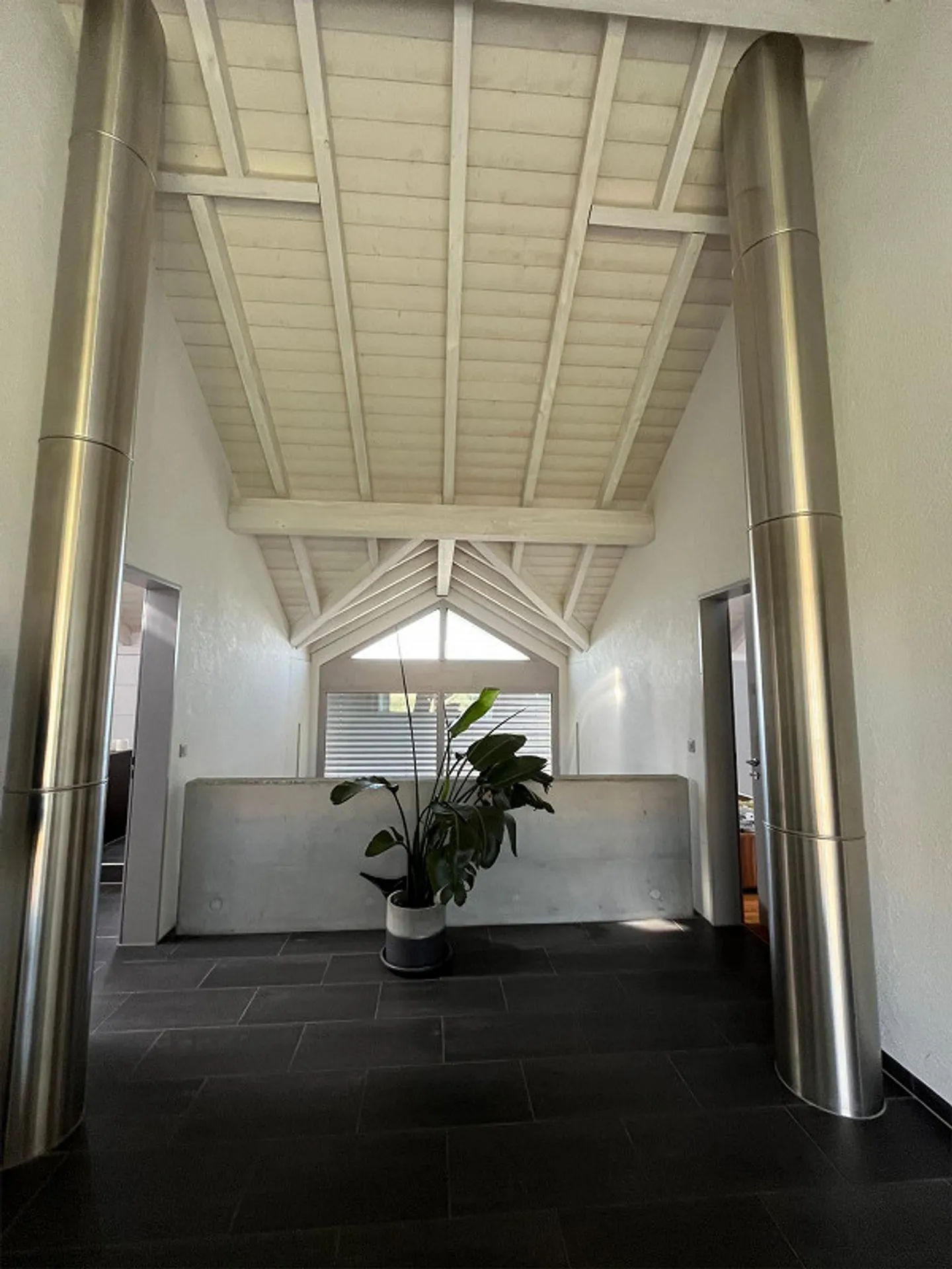 Modern single-family home in dream location with pool - Photo 11 of 26