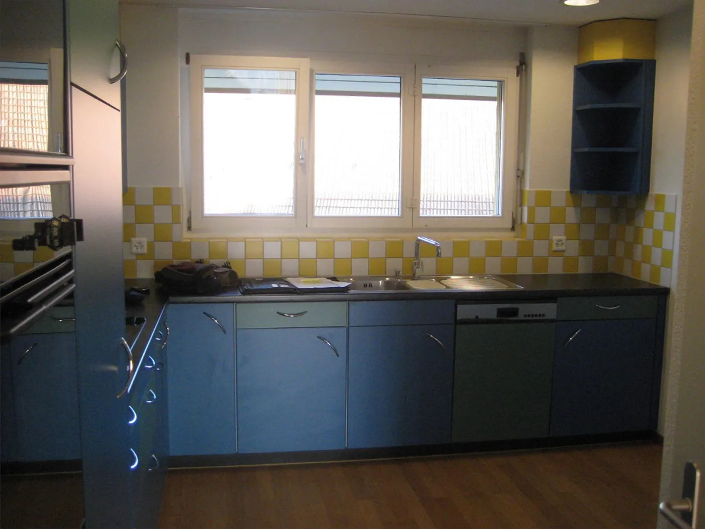Appartement spacieux de 4,5 pièces incluant un box de garage + place de parking - Photo 7 sur 11